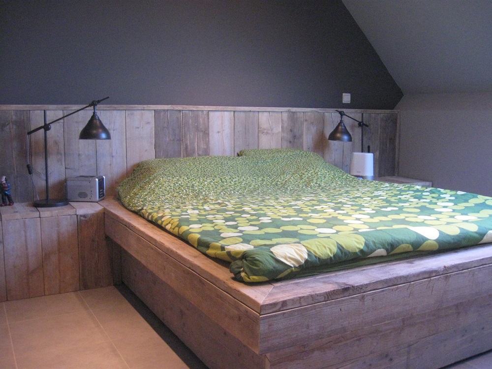 Steigerhouten Bed - Old