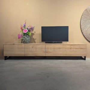 Eiken TV Meubel Anita
