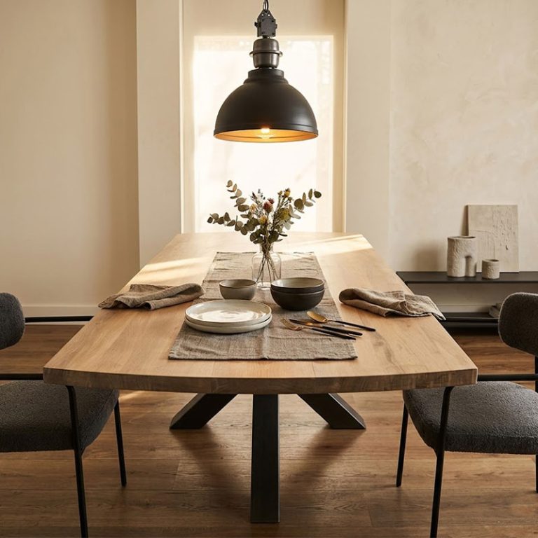 Eiken tafel Lily