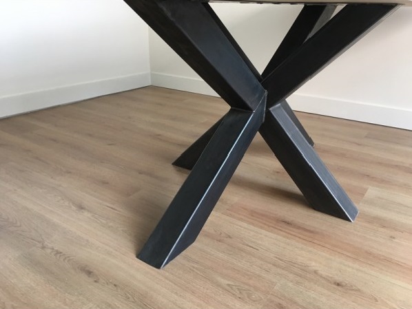 Eiken tafel Lily - Afbeelding 5
